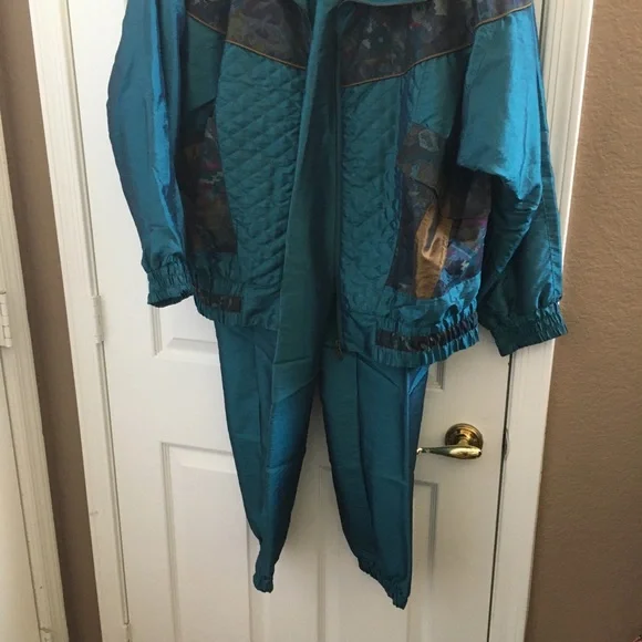 FINAL MARKDOWN Ladies lavon vintage two piece track suit large - Picture 2 of 7